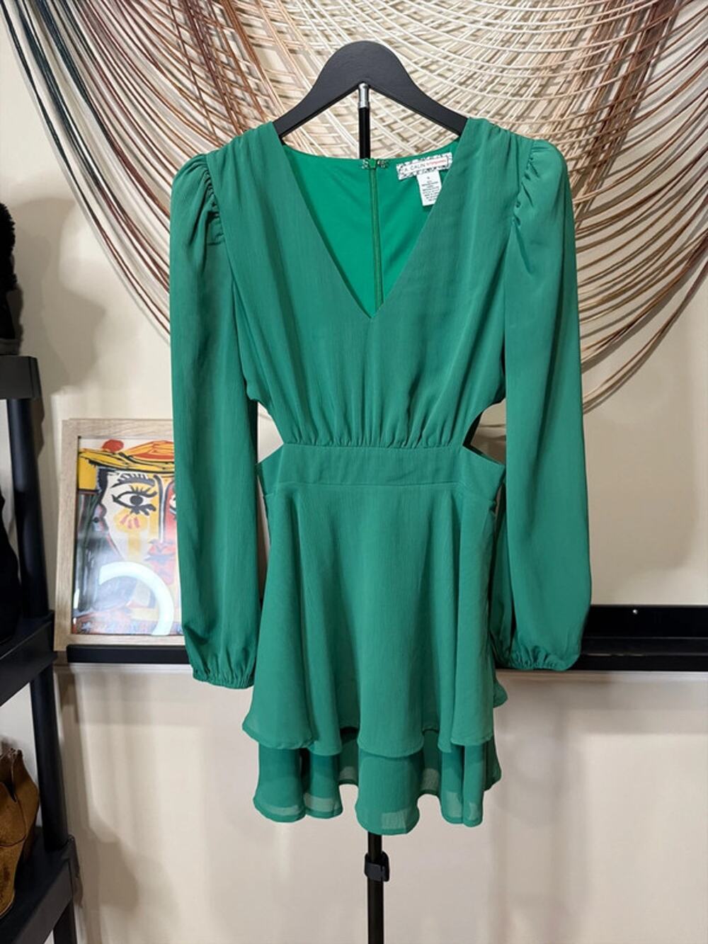 3 for $9 A Calin Kelly Green V-neck side, cut out puff sleeve dress EUC s 2528